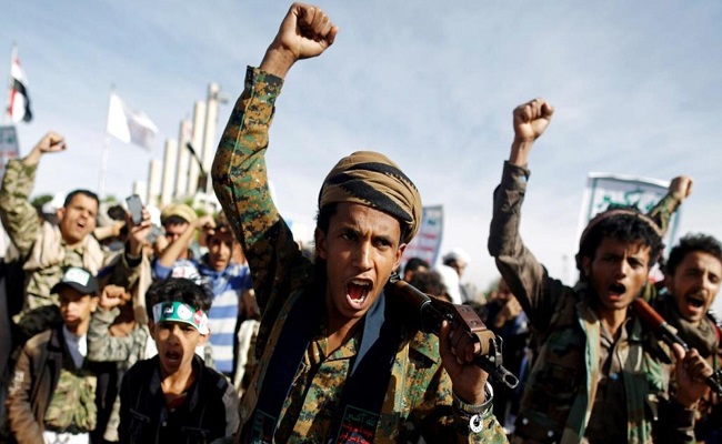 السعودية تنحني وتجري محادثات مع الحوثيين لوقف الهجمات