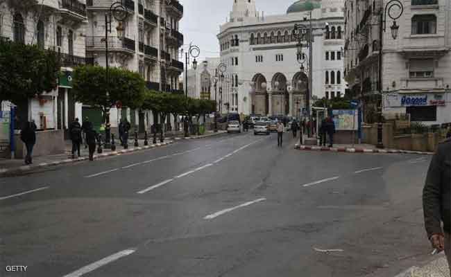 الحكومة تعلن عن تمديد تدابير حماية السكان من انتشار فيروس كورونا ومحاربته