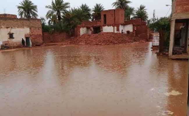 الاضطربات الجوية تخلف انهيارات جزئية و تسرب الأمطار لبعض المنازل بعدد من الولايات