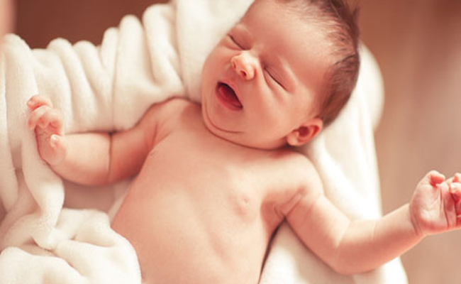 ما الذي يسبّب اليافوخ الغارق عند الطفل…؟