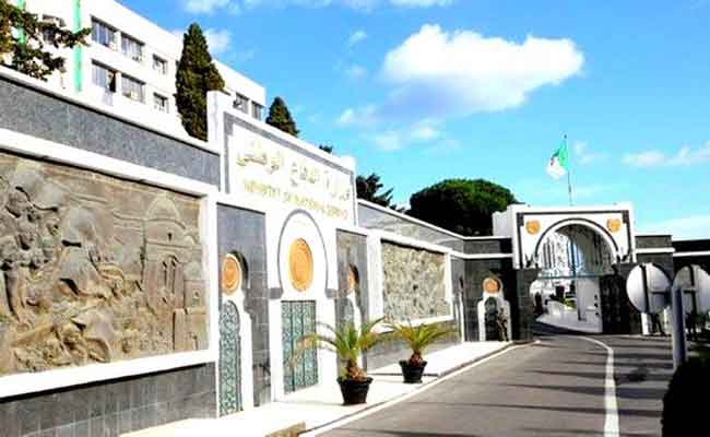 التنصيب الرسمي للواء محمد بوزيت في وظائف المدير العام للوثائق والأمن الخارجي