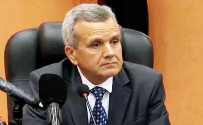 وزير الصحة يؤكد أن “رفع الحجر الصحي في الوقت الراهن أمر مستبعد”