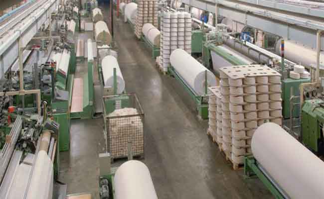 وزير الصناعة : “لا يمكننا فرض على القطاع الخاص الإنتاج بالخسارة”