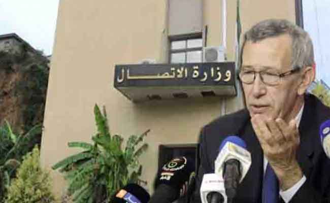 وزير الاتصال يؤكد أن مهنيي الصحافة معنيون على غرار المواطنين بإجراءات الحجر الصحي