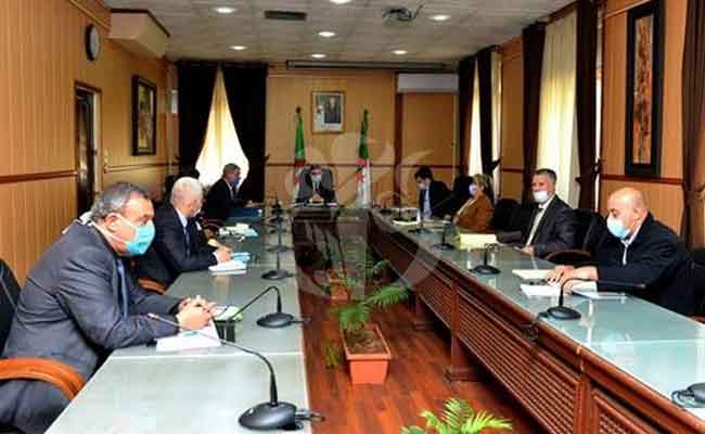 وزير التربية : “لا يمكن اعتبار هذه السنة الدراسية بيضاء بالنظر الى مستوى التقدم في تنفيذ البرامج”