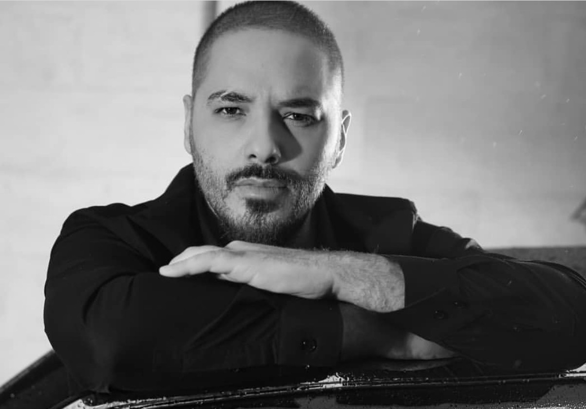 رامي عياش يغني “ياحب ياصعب” في زمن كورونا…