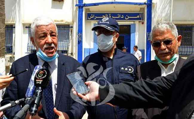 لزهاري يشيد بالاجراءات الصحية للأشخاص الموقوفين والموجودين تحت النظر