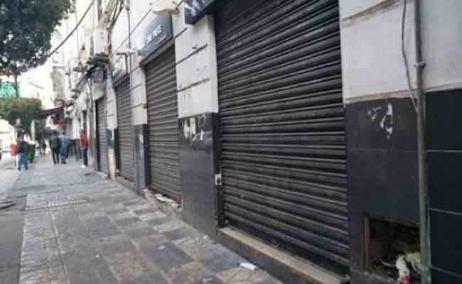 رئيس الجمهورية تبون : “كل من ضاع قوت يومه خاصة ممن يمارسون عملا يدويا سنتكفل به”