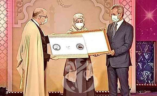 بلمهدي و بن بوزيد يكرمان إطارات وعمال من قطاع الصحة نظير جهودهم الجبارة في مكافحة كورونا