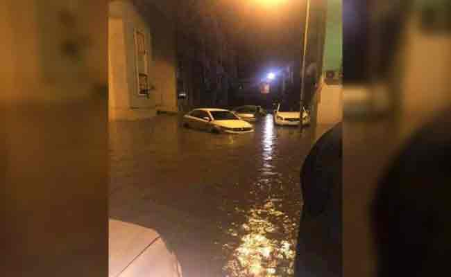 وفاة طفلة و إصابة والدتها بعد انهيار جدار منزلهما بسبب الأمطار بوهران