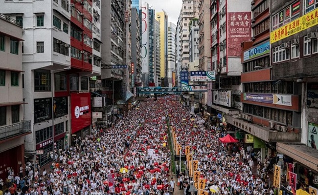 لن نغض الطرف عن مسؤولياتنا تاريخية اتجاه هونغ كونغ