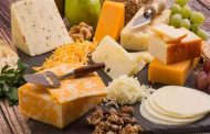 هل يمكن أن يضرّ الجبن المالح الصحة...؟