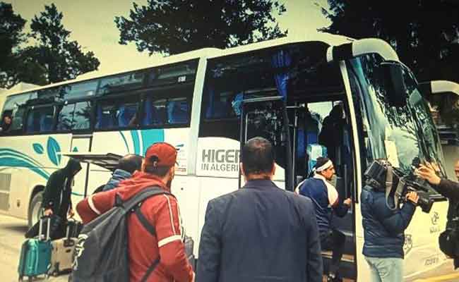 انتهاء مدة الحجر الطبي : 199 شخصا يغادرون مركب الشلالة السياحي بحمام دباغ بقالمة