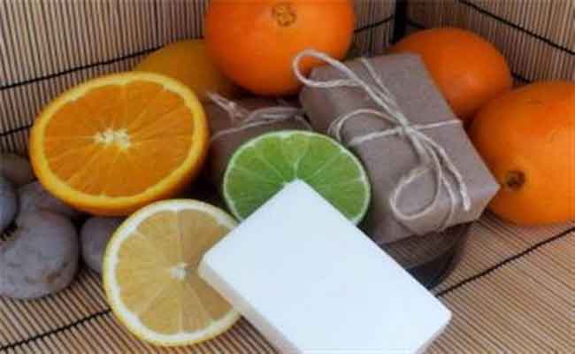 فوائد مذهلة تكتسبها البشرة الدهنية من خلال صابون الغار…!