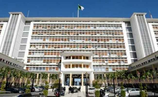 الحكومة تقرر رفع الحجر الكامل في 19 ولاية و تعديل التوقيت في 29 ولاية أخرى