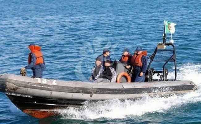حرس السواحل يحبط محاولة هجرة غير شرعية ل 16 شخصا بمستغانم