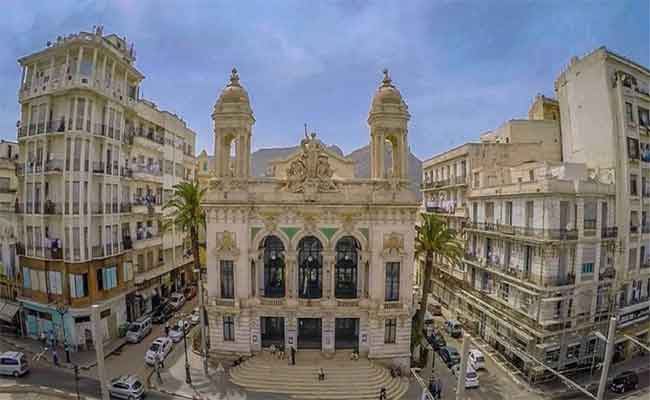 “كرونولوجيا “…عرض مسرحي جديد حول التمييز العنصري…