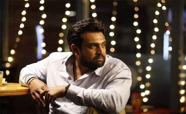 رحيل نجم هوليوودي بأزمة قلبية مفاجئة عن عمر 39 عاما…