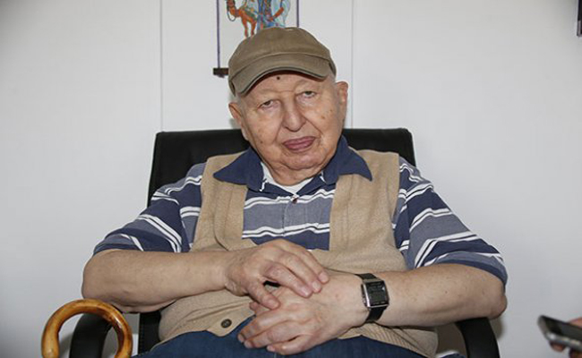 رئيس الحكومة الأسبق بلعيد عبد السلام في ذمة الله