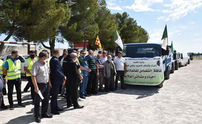 والي قالمة يعطي إشارة انطلاق قافلة تضامنية لتوزيع 500 طرد غذائي على العائلات المعوزة