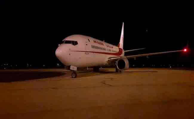 بسكرة تستقبل 122 موطنا جزائريا كانوا عالقين بسلطنة عمان…