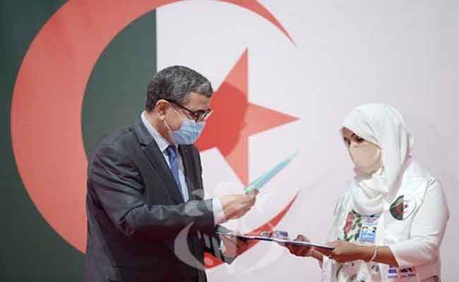 المستفيدون من ألف وحدة سكنية ببلدية بابا أحسن بالعاصمة يتسلمون مفاتيح سكناهم