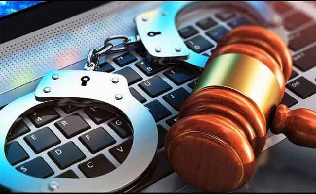 الإطاحة بشخص احتال على مواطنين بادعائه أنه يمتلك شركة كراء سيارات عبر الأنترنت بالعاصمة