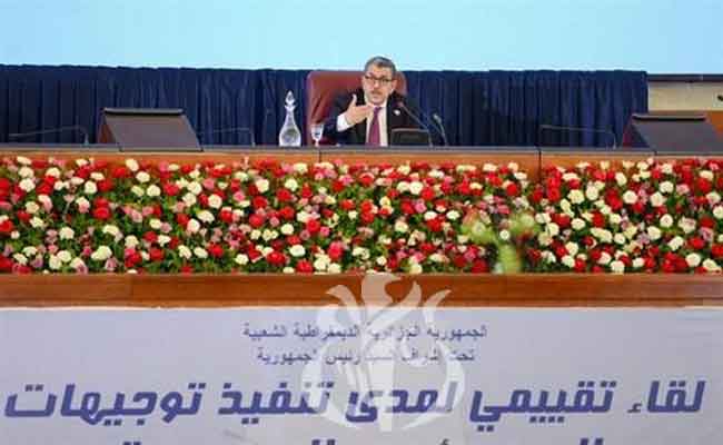 جراد يدعو الولاة لفتح حوار مع المواطنين “قبل فرض أي تصور في حل القضايا المطروحة”