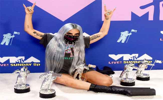 ليدي غاغا و فتيان” بي تي اس” يقتنصون حصة الأسد من جوائز MTV2020…