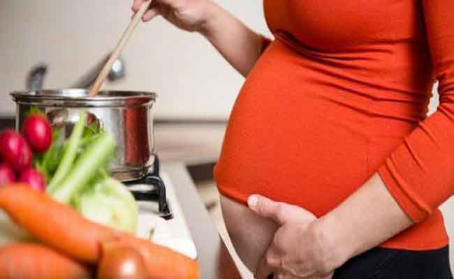 هل تكون مناعة الحامل ضعيفة…؟