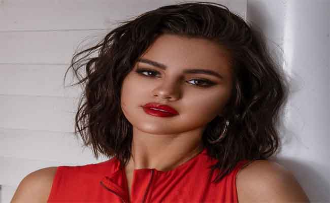 “اضطراب ثنائي القطب”…سبب نوبات اكتئاب سيلينا غوميز في السنوات الأخيرة…