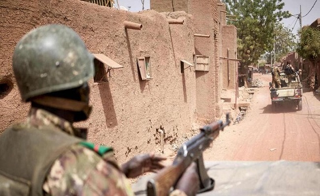 هل هناك انقلاب عسكري في مالي