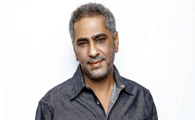 فضل شاكر يبعث رسالة حب وأمل لبلده في “صباح الخير يا لبنان”…