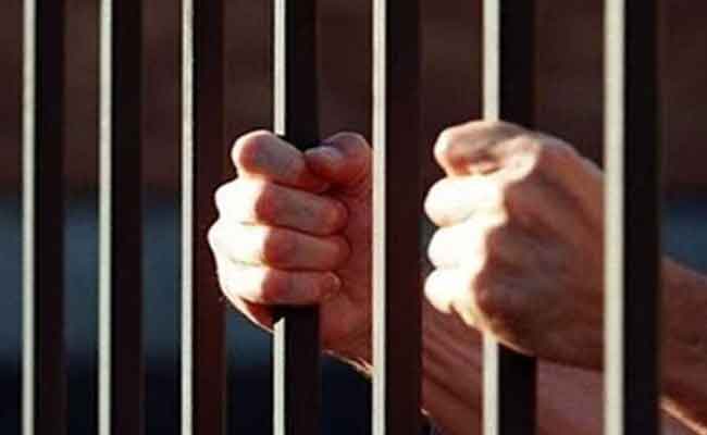 حبس 5 أشخاص تورطوا في قضية التلاعب بالإسمنت الموجه للجنوب بالشلف