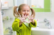 كيف تعلّمون طفلكم غسل يديه بالصابون؟...