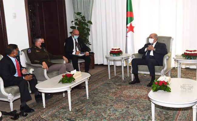 استقبال رئيس الجمهورية تبون لقائد القوات الأمريكية لإفريقيا (أفريكوم)