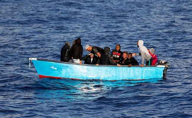 الإطاحة بشبكة وطنية تنظم  رحلات الهجرة السرية بعين تموشنت