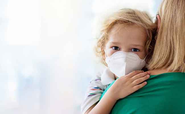 كيف تحفّزون الطفل لارتداء قناع الوجه؟…