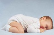 كيف يستفيد الرضيع من النوم على بطنه؟...