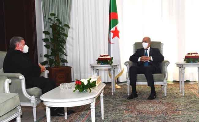 رئيس الجمهورية يستقبل سفير دولة الفاتيكان بالجزائر بعد انتهاء مهمته