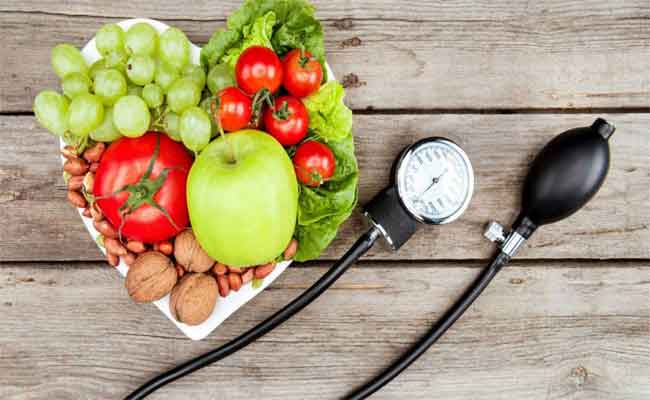 3 أطعمة تساعد في محاربة ارتفاع ضغط الدم…
