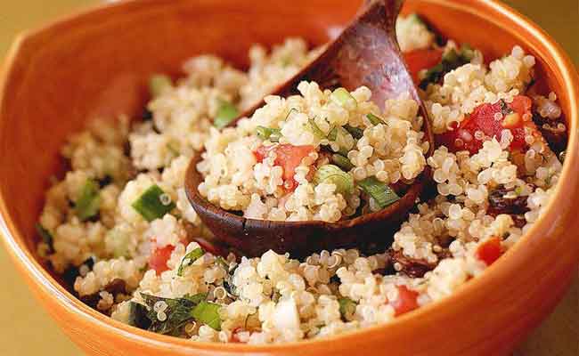 سلطة الكينوا…هل هي مفيدة للرجيم؟