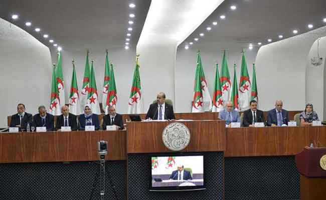 إثبات عضوية نواب جدد و تنصيب اللجان الدائمة الـ12 ومكاتبها