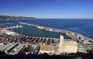 وزارة الداخلية تؤكد نقل المواد الحساسة المخزنة في ميناء سكيكدة إلى مكان 