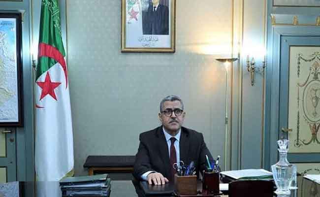 النص الكامل لبيان اجتماع الحكومة الذي ترأسه الوزير الأول جراد