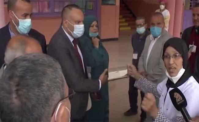 إنهاء مهام مدير تشريفات والي وهران على خلفية إهانته لمعلمة عرت واقع المدرسة الكارثي