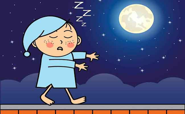 ما الذي يسبّب المشي أثناء النوم عند الطفل؟…