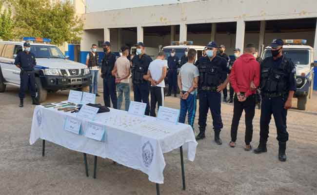 الإطاحة بعصابة إجرامية سطت على محل مجوهرات بدائرة البرواڨية بالمدية