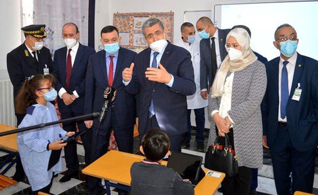 إعطاء جراد إشارة انطلاق الموسم الدراسي 2020/ 2021 من باتنة