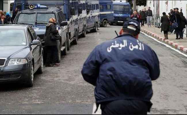 مديرية الأمن تسطر مخططا أمنيا استثنائيا لتأمين مراكز الاستفتاء على مشروع الدستور